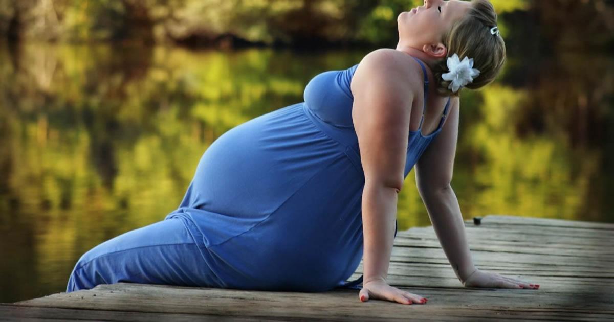 [7 formas de aliviar a dor nas costas na gravidez]